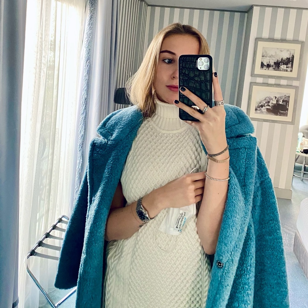 Meet your Posher, Sofiya